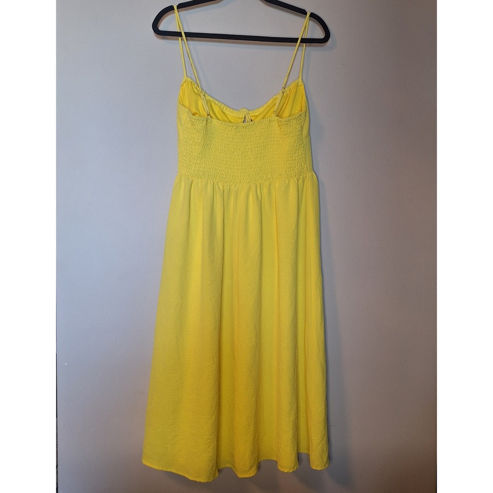 Fashion Nova Butter Yellow Tie Front Smocked Midi Dress Size Large - Picture 5 of 8